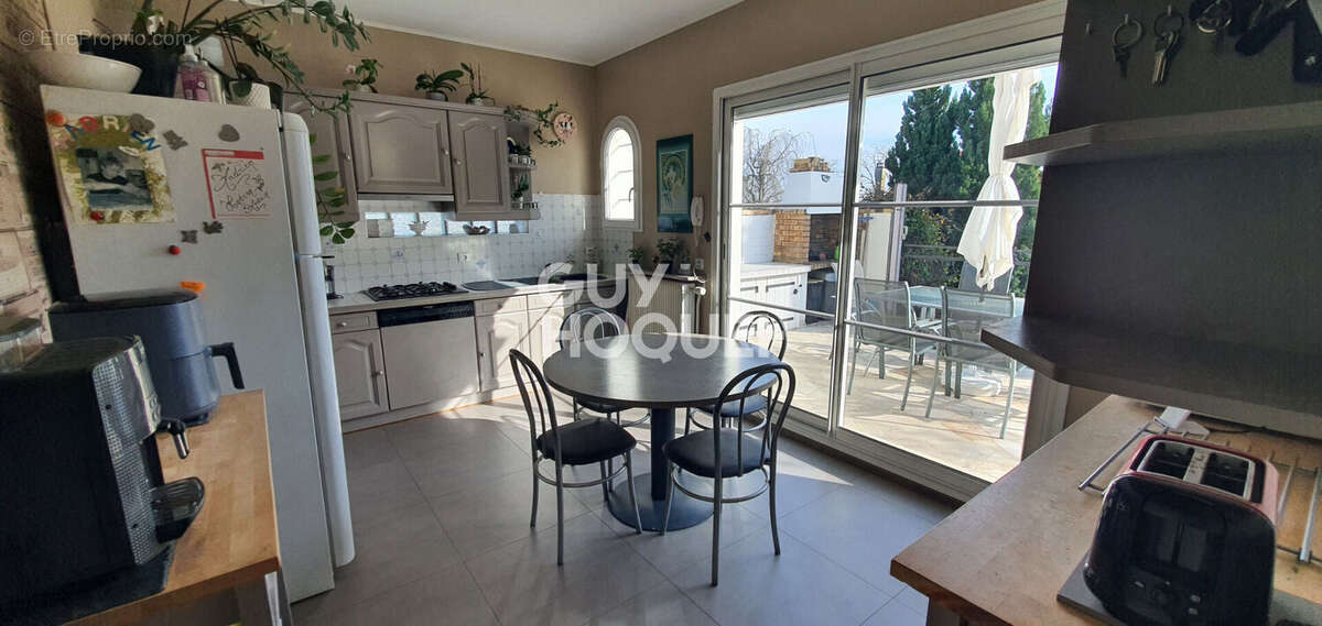 Maison à LA VILLE-DU-BOIS