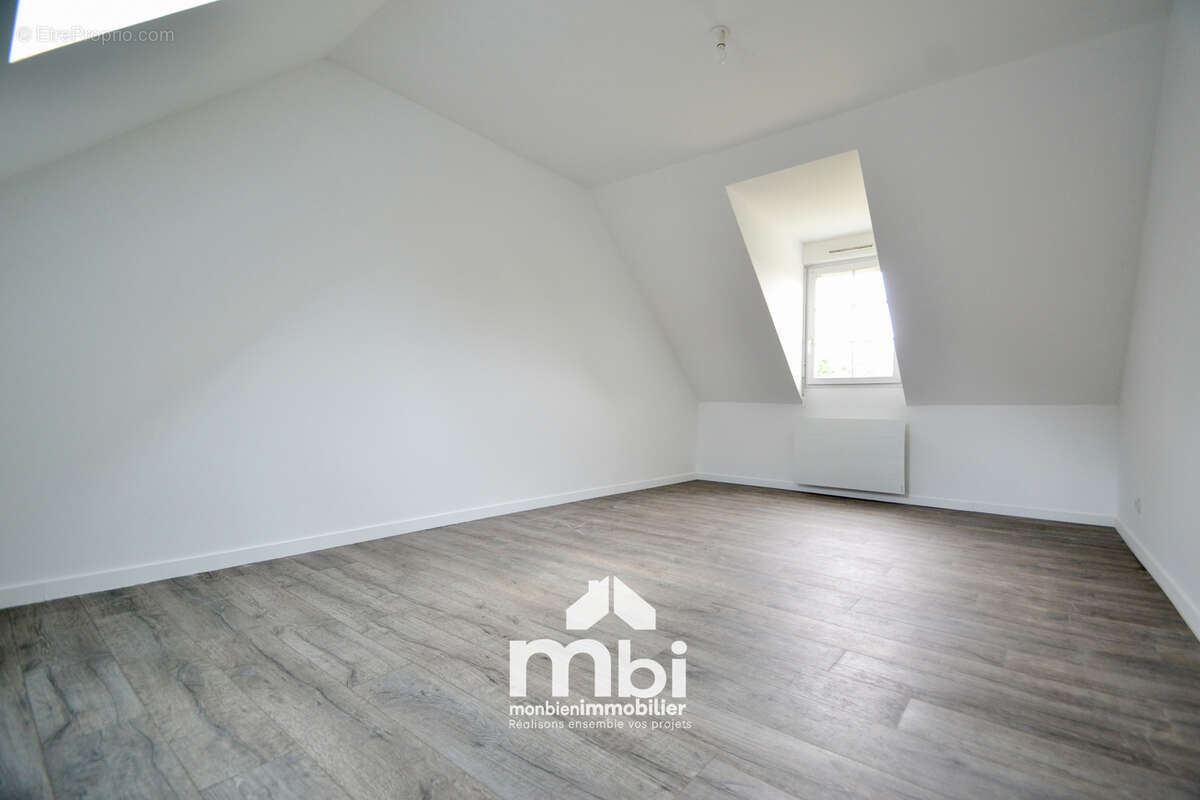 Maison à MORTEFONTAINE