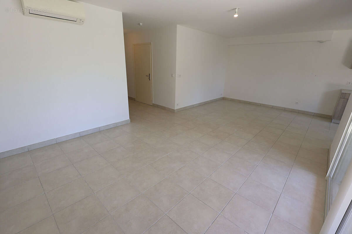 Villa récente Spéracèdes 99 m² avec jardin - photo 10
