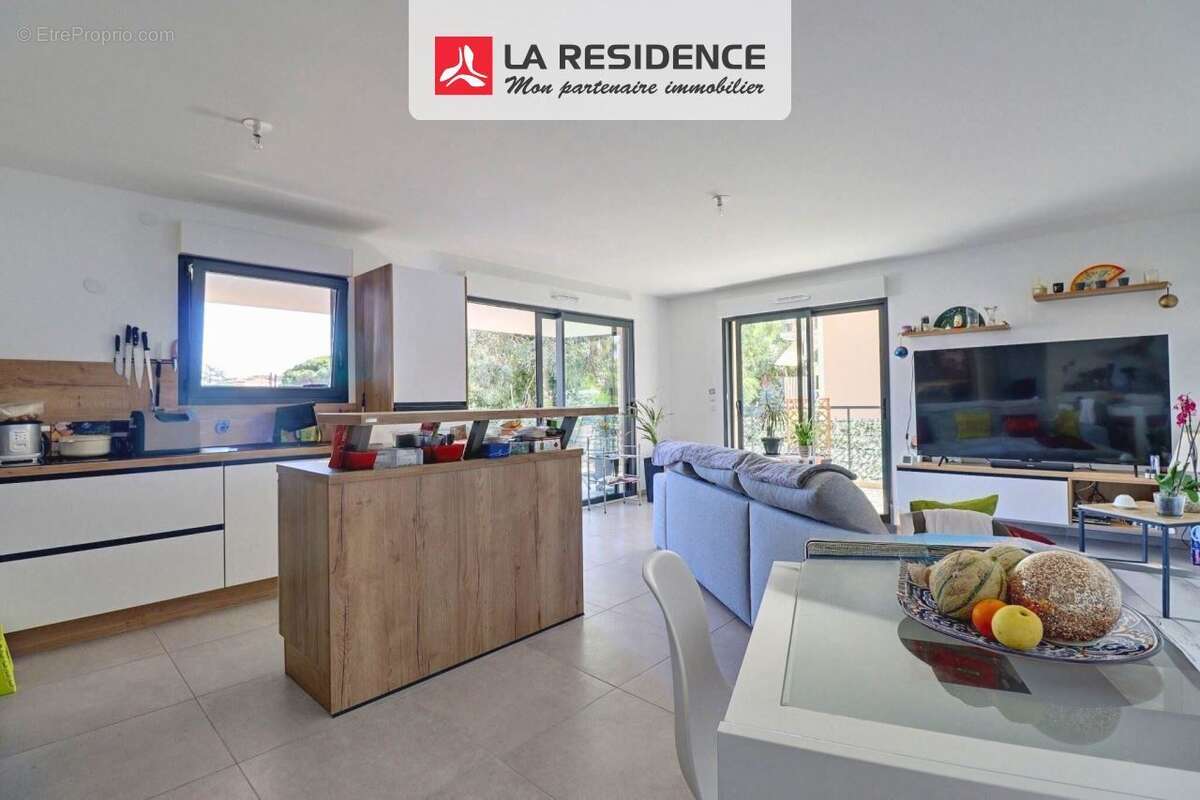 Appartement 78 m² à Saint-Raphael  - photo 2