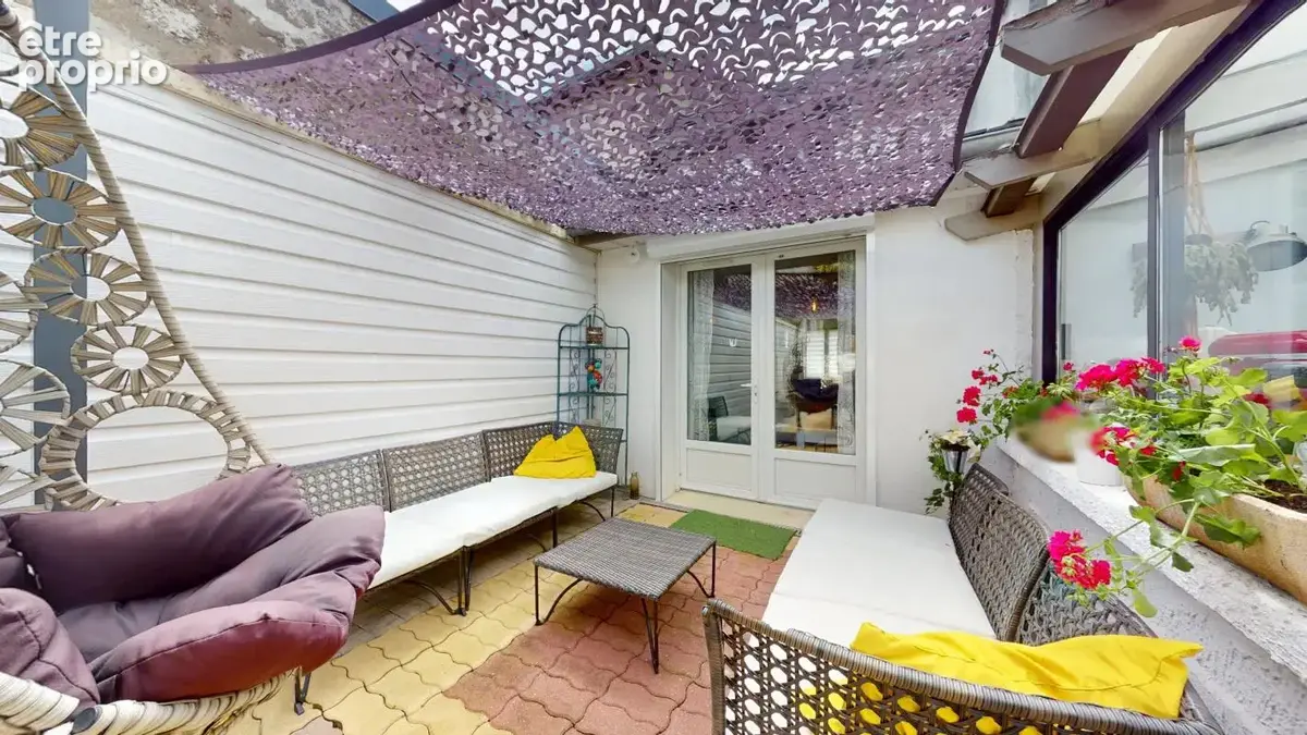 A VENDRE : Maison 6 pièces avec cour et jardin  ( à 20 mins de REIMS via l'autoroute A34) - photo 12