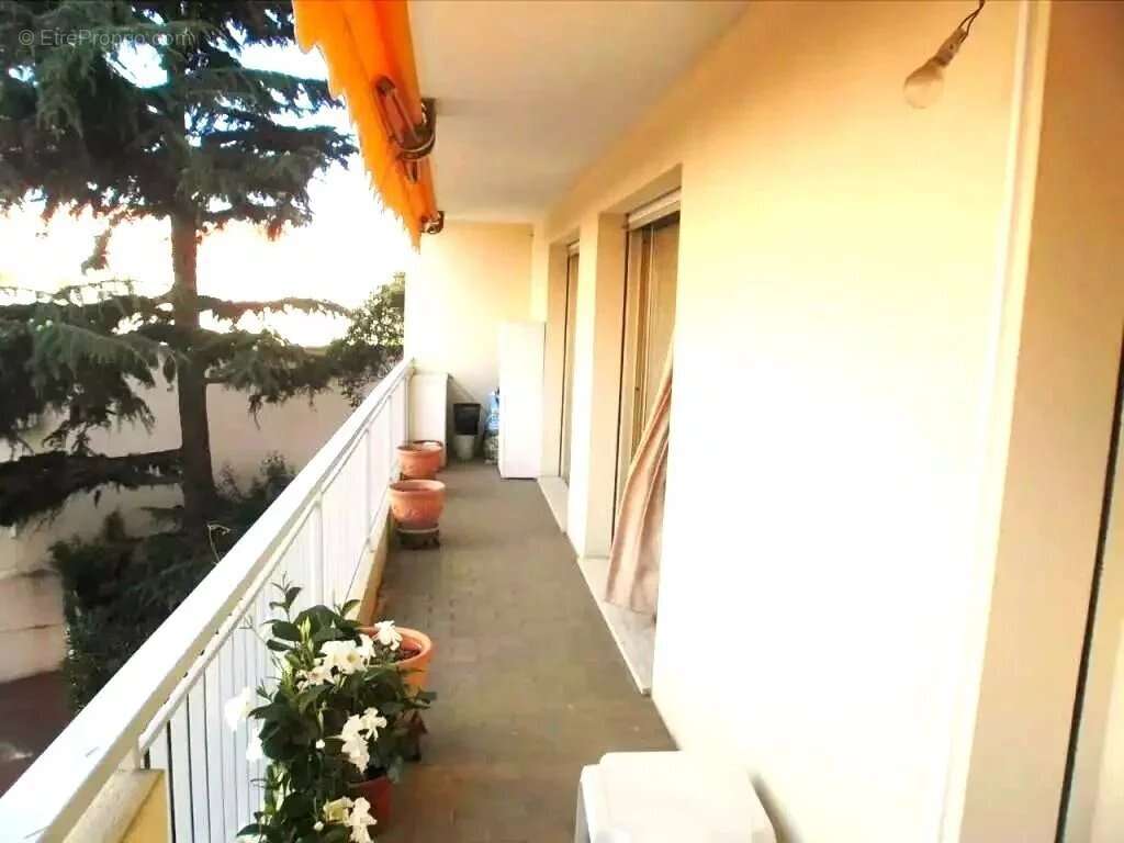 SéduisantT3 de 81 m2  à 550 m de la rue d'Antibes - photo 21