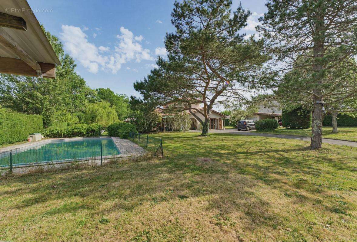 Maison familiale 7 pièces à Sadirac avec piscine - photo 21