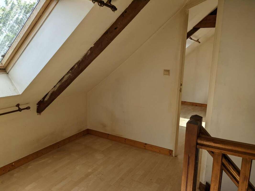 Maison 60 m² à Glomel  - photo 9