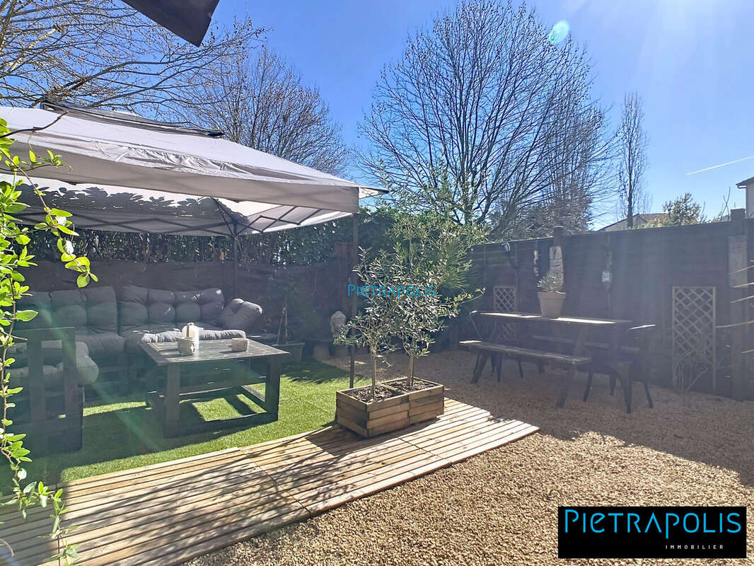 Appartement à SAINT-GEORGES-DE-RENEINS