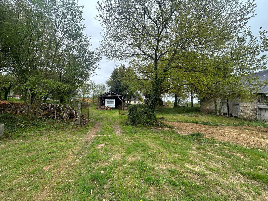 Maison à MORTAIN