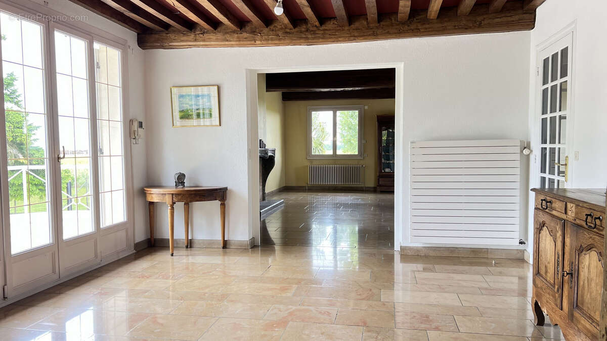 Maison à LADOIX-SERRIGNY