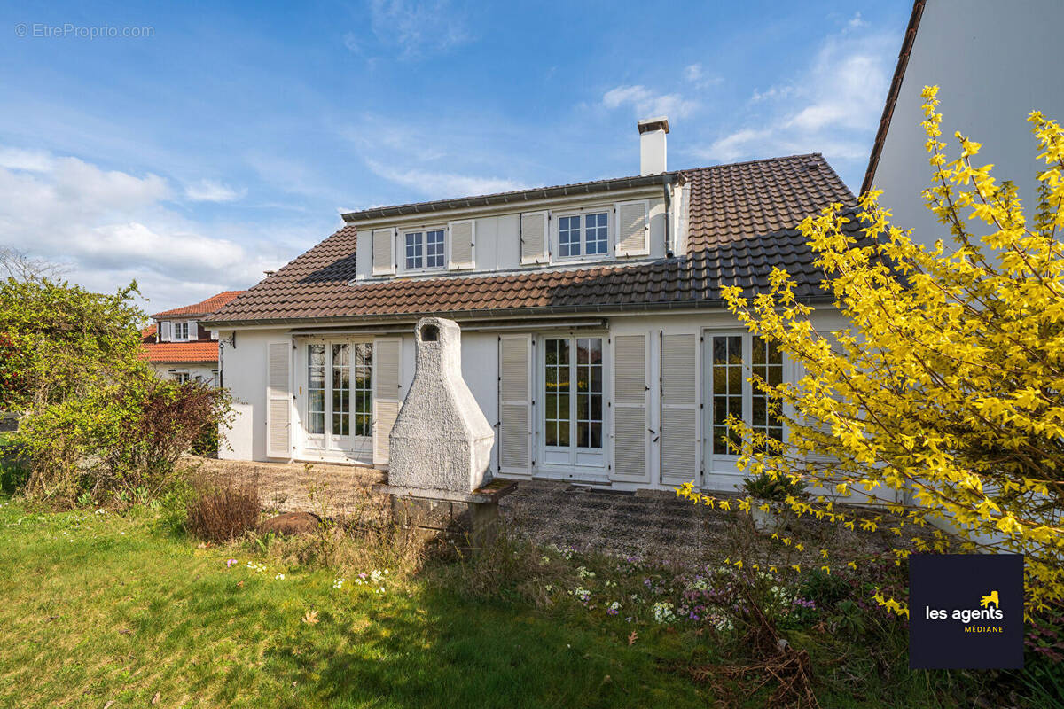 Maison à HEILLECOURT