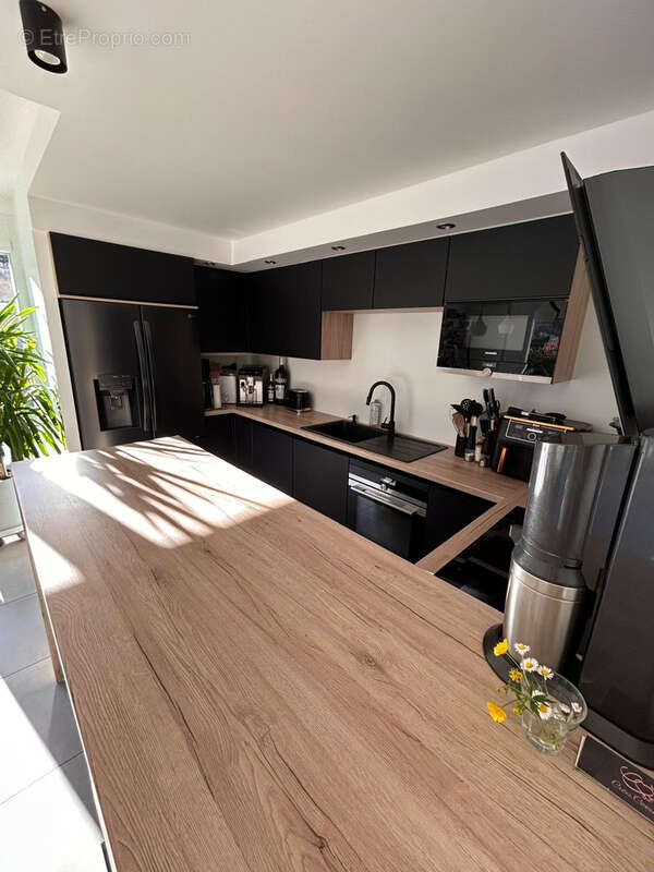 DOUSSARD - Appartement T4 lumineux avec jardin - photo 2