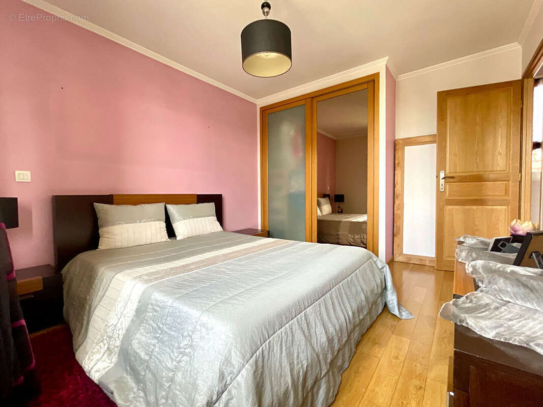 Maison à SARTROUVILLE