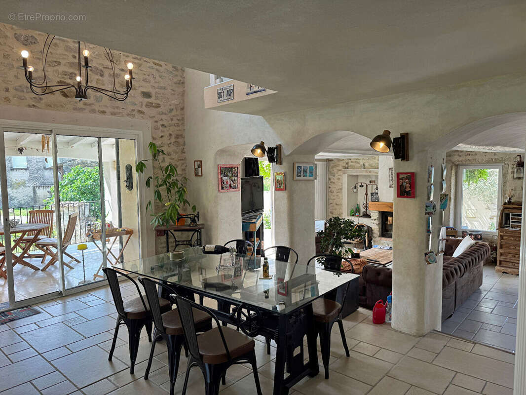 Maison à TAULIGNAN
