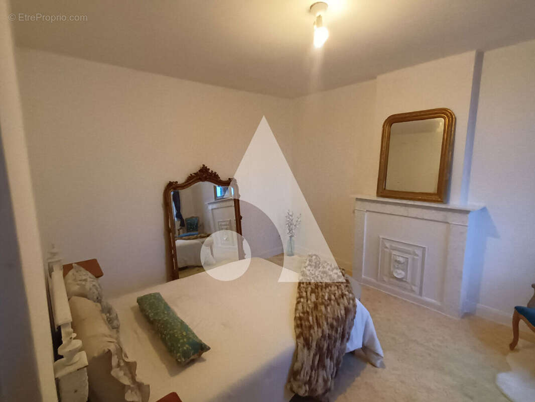 Maison à VIEUX-CONDE