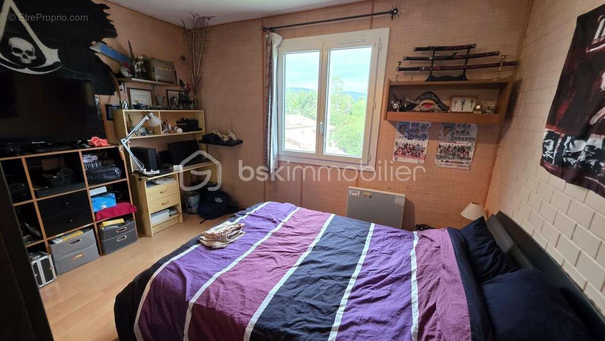 Maison à LE MUY
