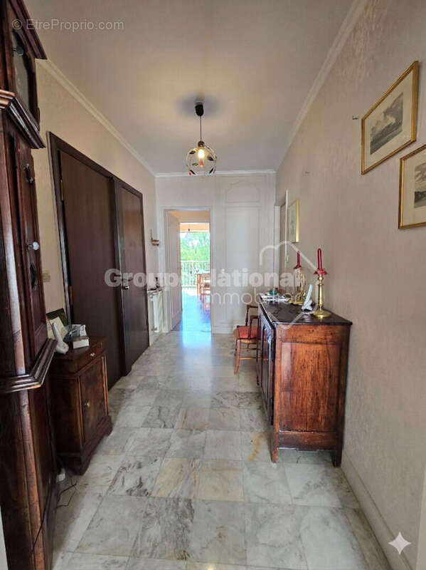 Appartement à VERSAILLES