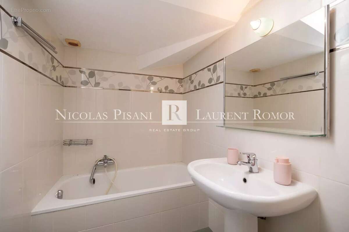 Appartement à VILLEFRANCHE-SUR-MER