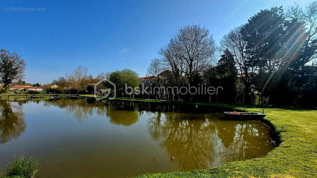 Maison à LA CHAPELLE-ACHARD