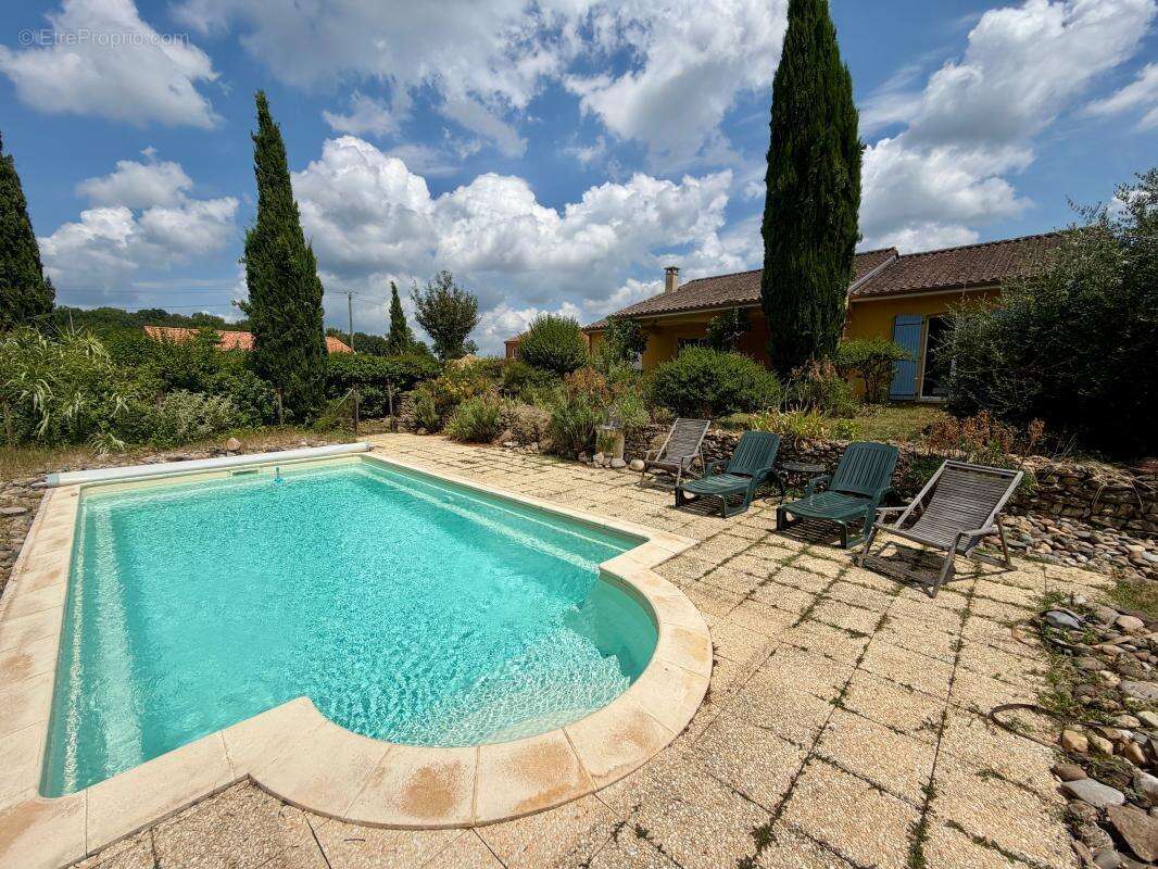 Maison de plain-pied avec piscine proche du Bugue - photo 14