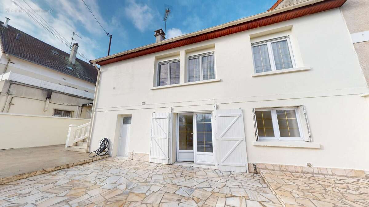 Maison à CHELLES