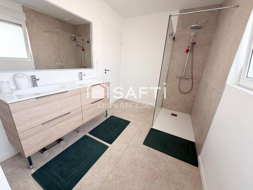 Maison 136 m² à Woustviller  - photo 8