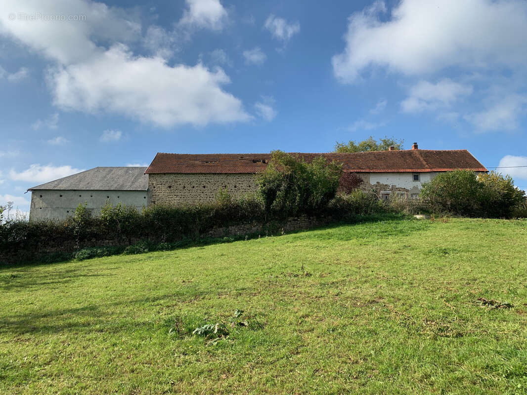 Maison à VIRLET