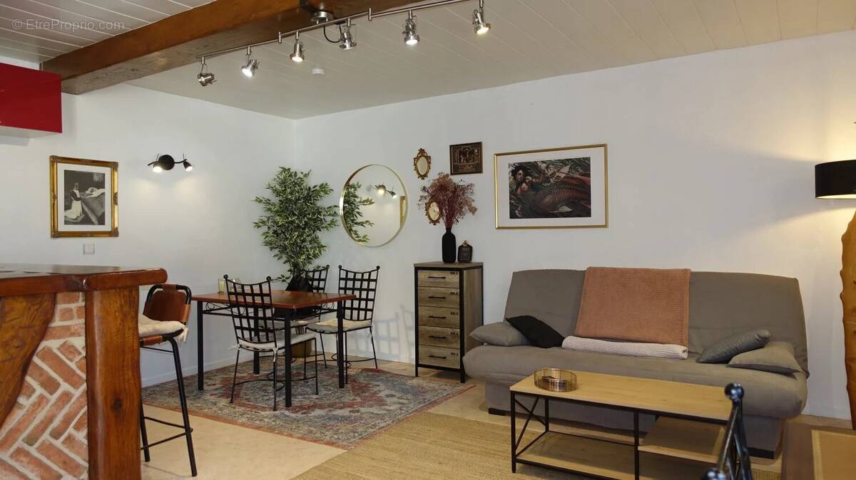 Appartement à RAMONVILLE-SAINT-AGNE