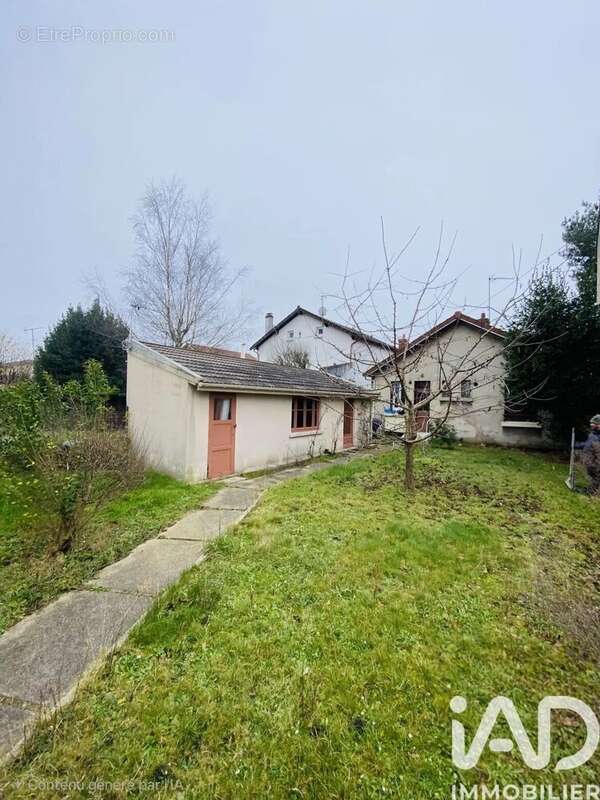 Photo 2 - Maison à LIVRY-GARGAN