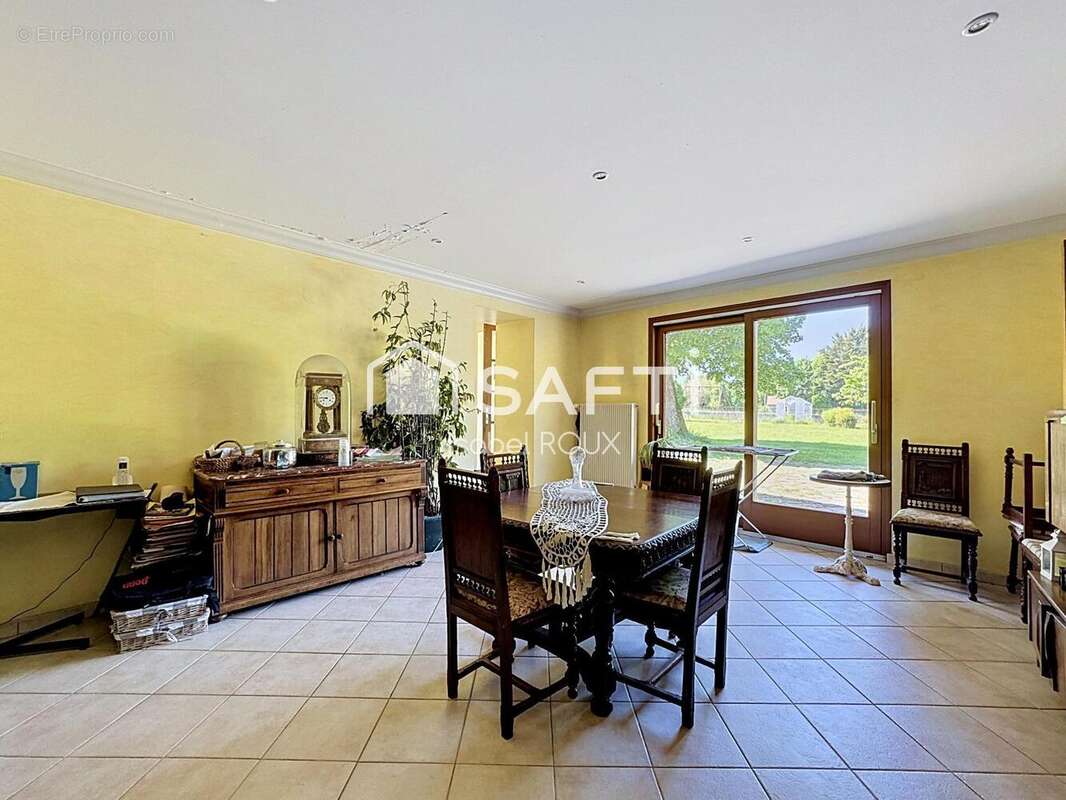 Maison 158 m² à Doissin  - photo 7