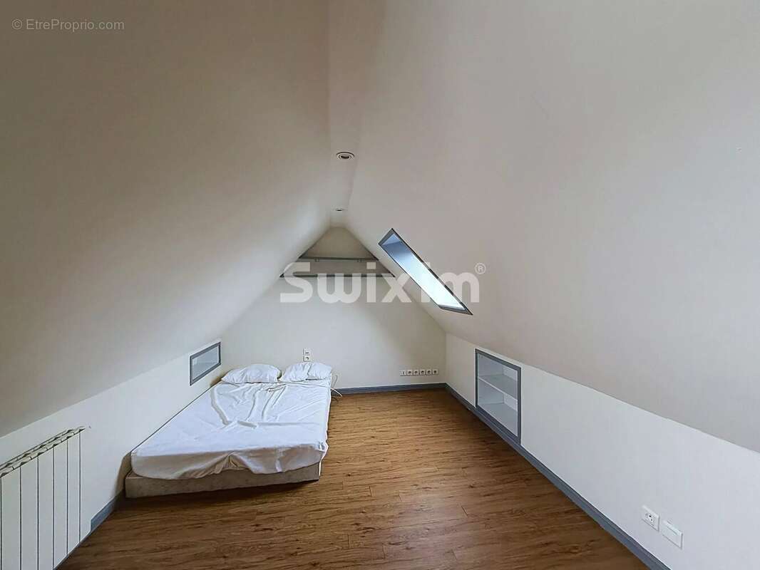 Wattrelos – Maison lumineuse avec jardin, garage et 4 chambres - photo 14