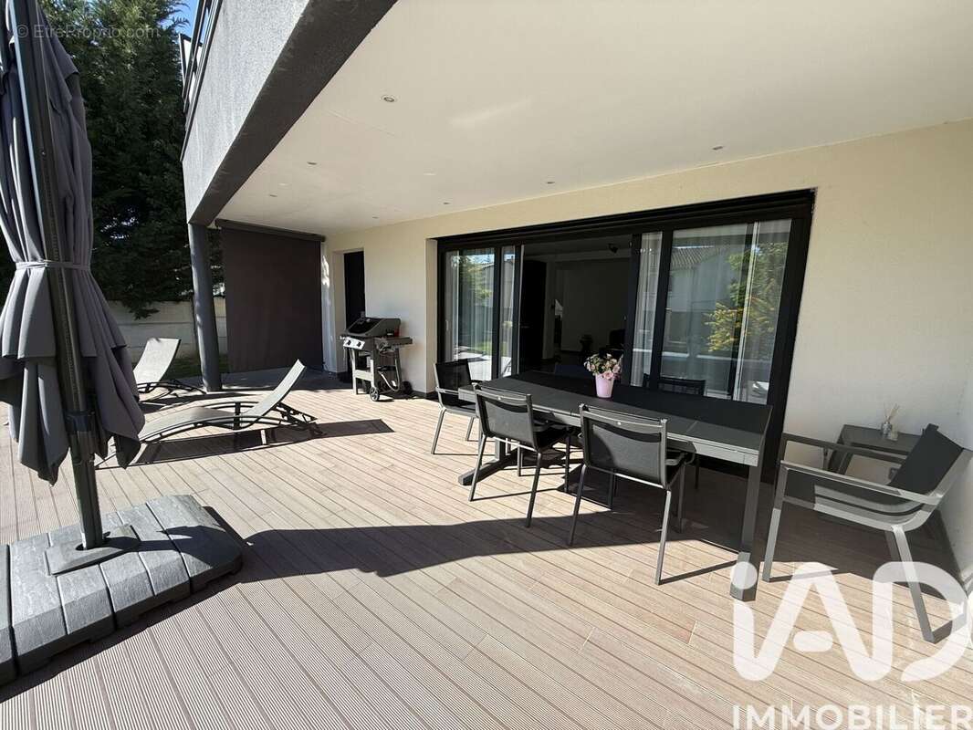 Maison 147 m² à Gagny  - photo 7