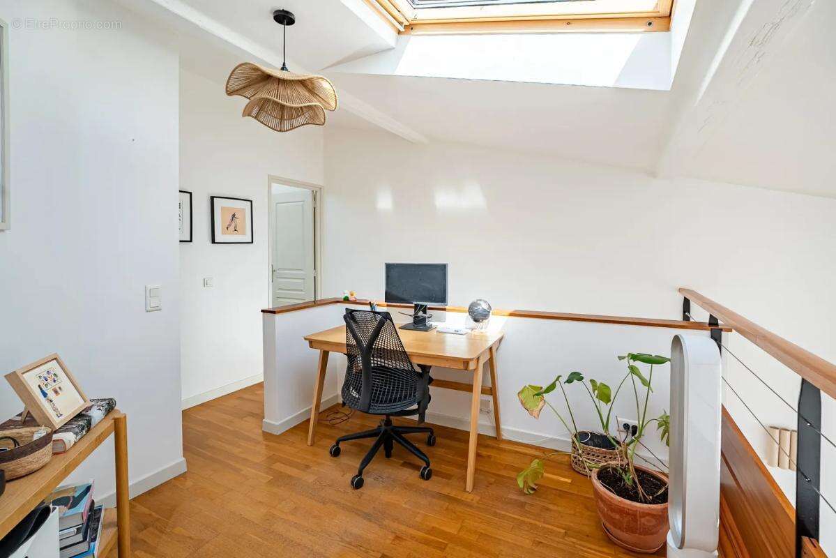 Maison en pierre rénovée de 142m² avec jardin – Saint Seurin - photo 7