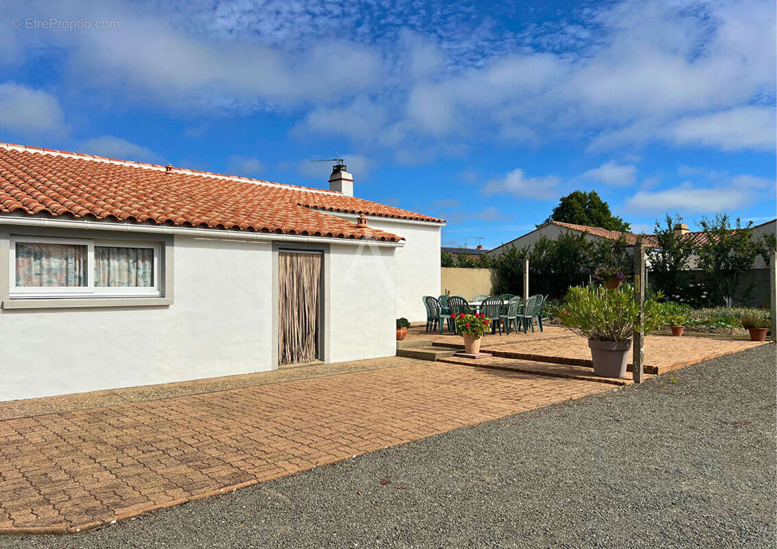 Maison 98 m² à Beauvoir-Sur-Mer  - photo 10