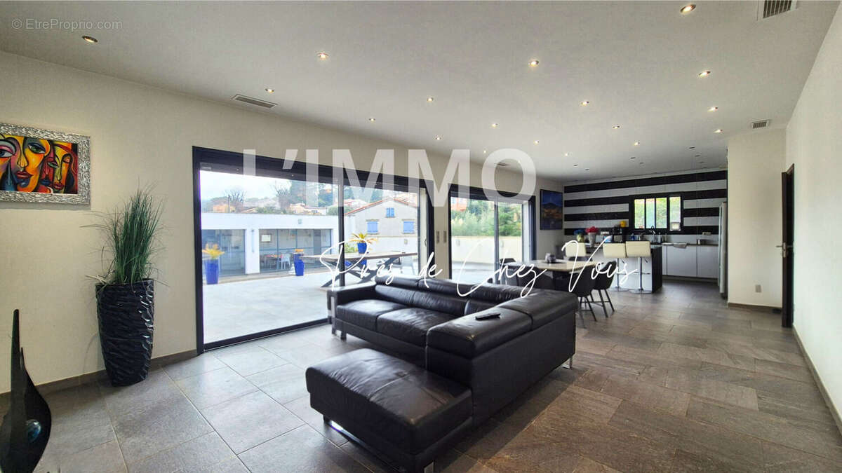 Maison à LA DESTROUSSE