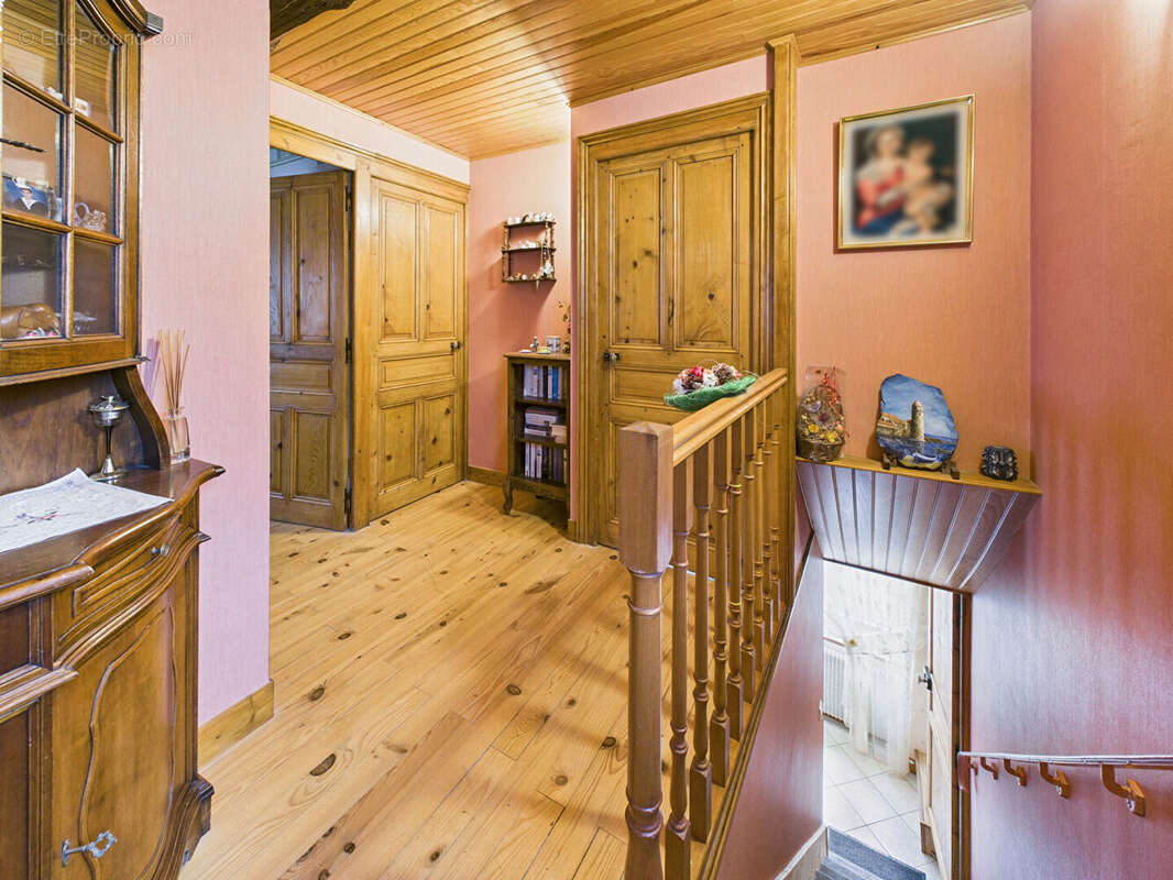 Maison à SAINT-MYON