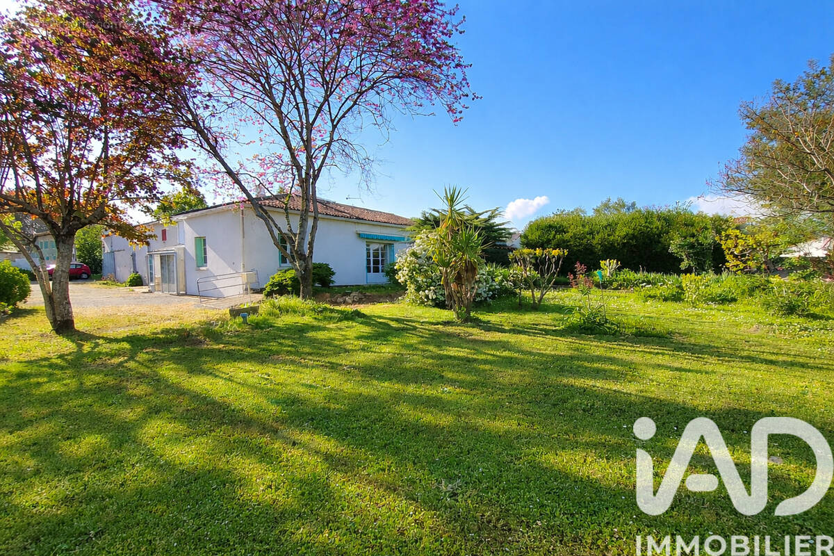 Photo 1 - Maison à EPARGNES