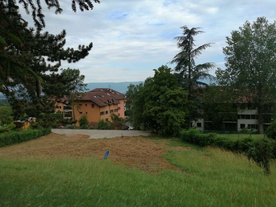 Terrain 1037 m² à Collonges-Sous-Saleve  - photo 3