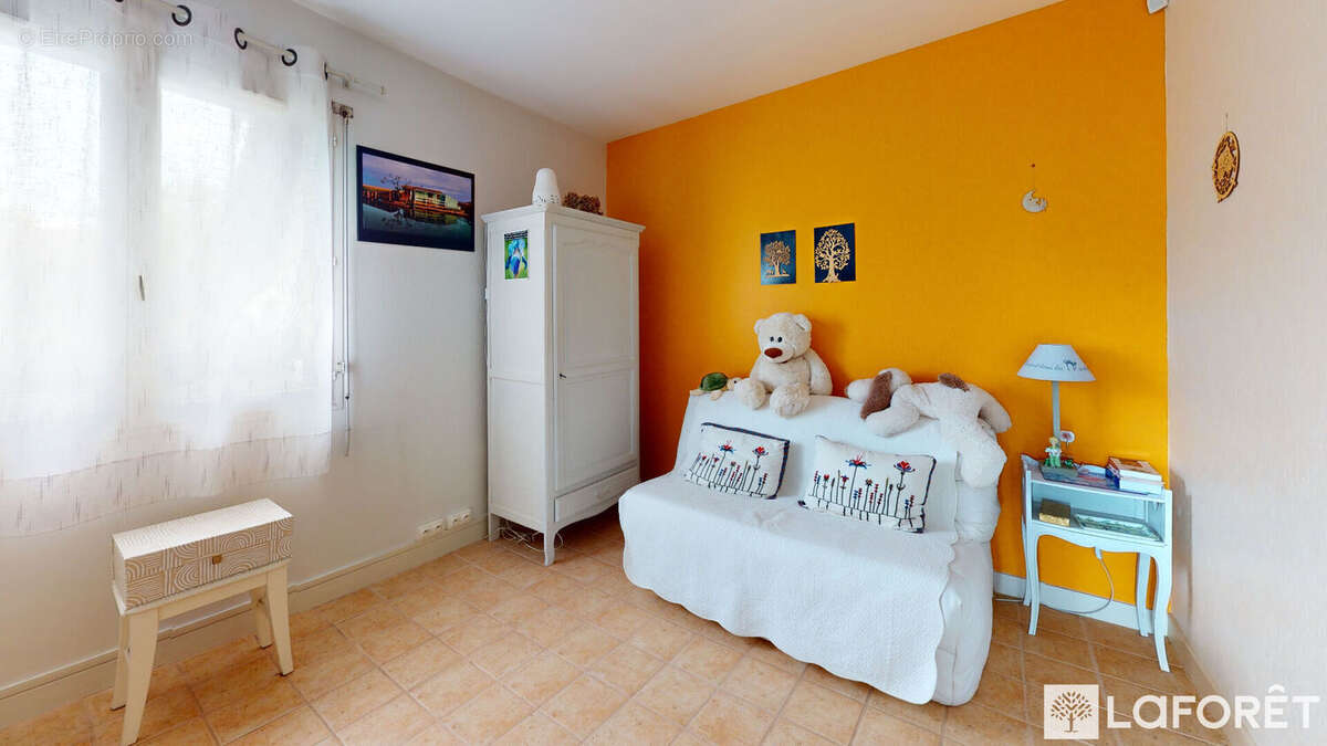 a vendre, maison, Saint Julien Les Villas, jardin, garage - photo 5