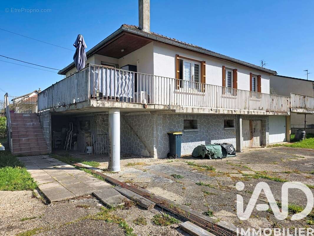 Photo 2 - Maison à IVRY-LA-BATAILLE