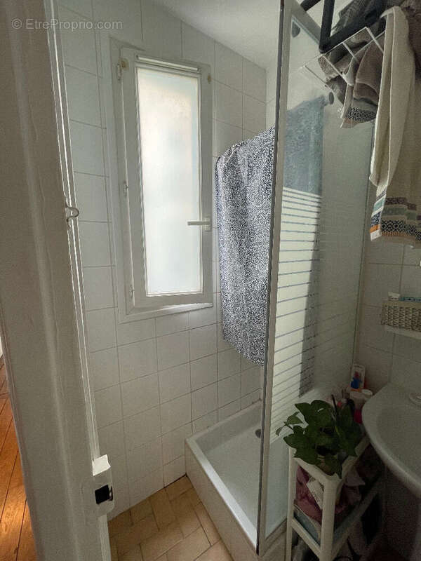 Appartement à PARIS-19E