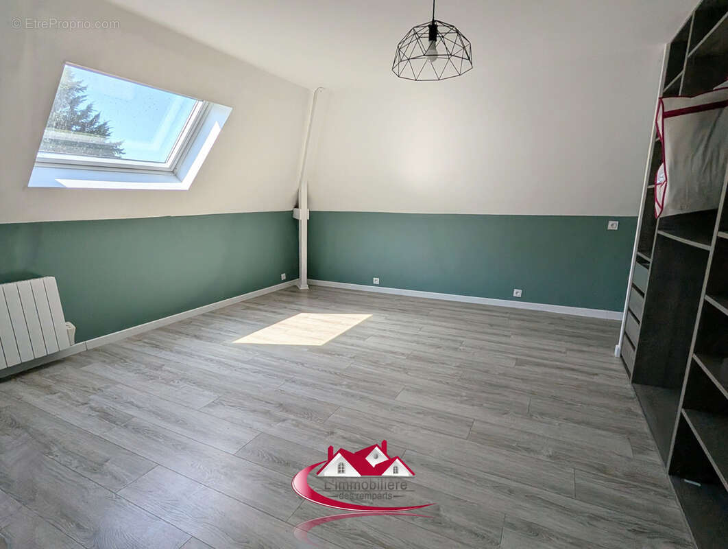 Appartement à CONDE-SUR-VESGRE