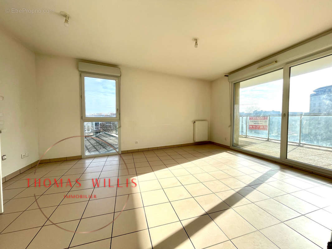 Appartement T3 56 M2 Villeurbanne Dernier Etage Avec Terrasse - photo 7