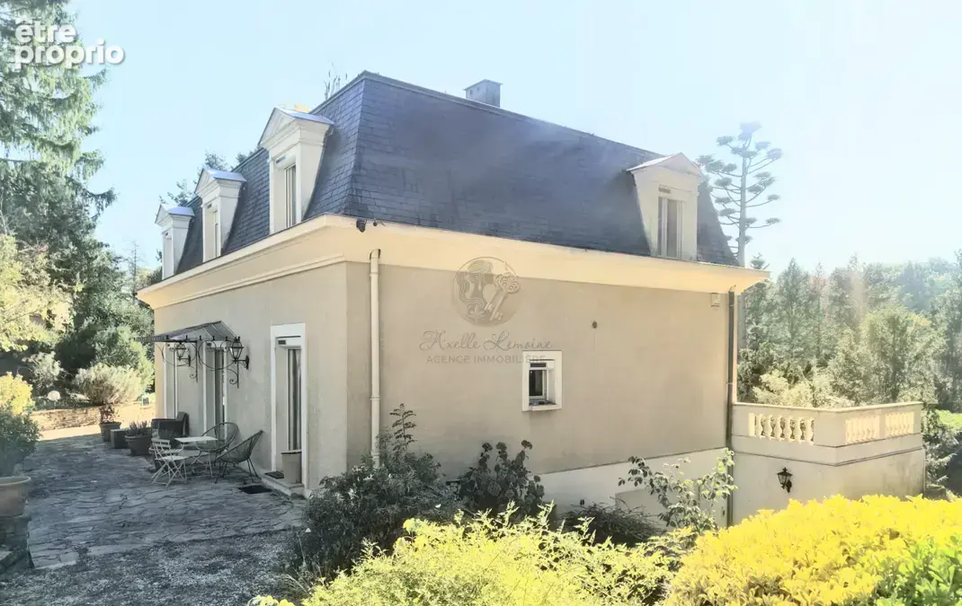 Charbonnières-les-bains   bien unique   rareté absolue propriete en plein centre-ville - photo 7