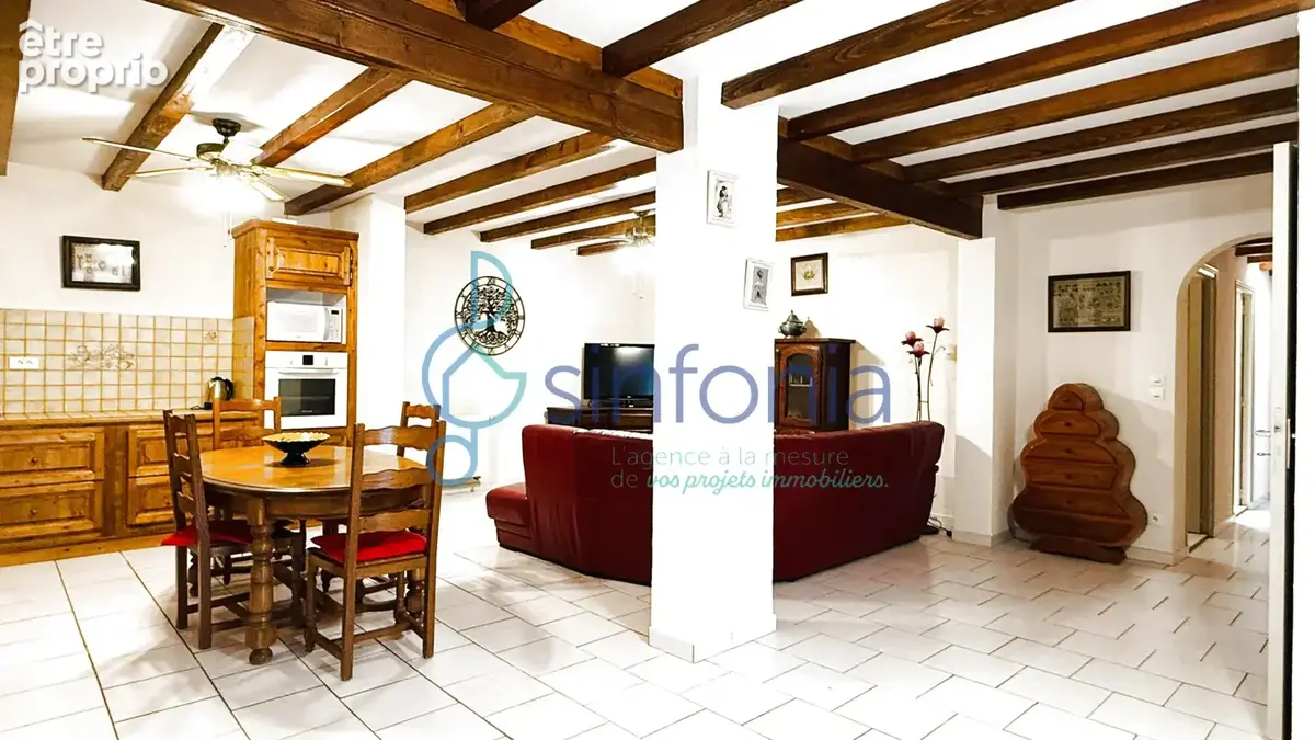En vente à 6 km d'uzès  propriété familiale de 250 m2 avec piscine et deux espaces de vie indépendants - photo 15