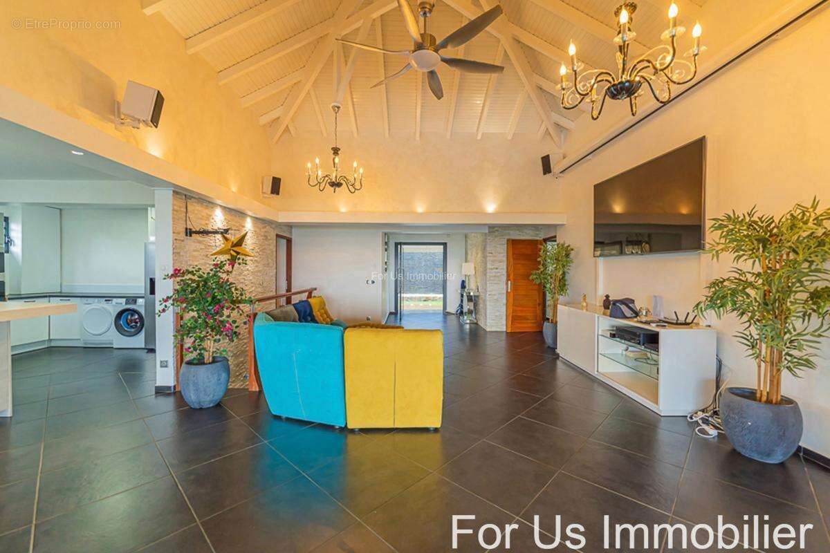 Maison à SAINTE-ANNE