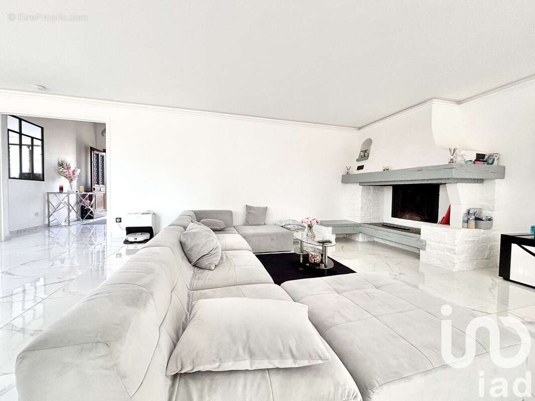 Photo 4 - Maison à LIVERDY-EN-BRIE