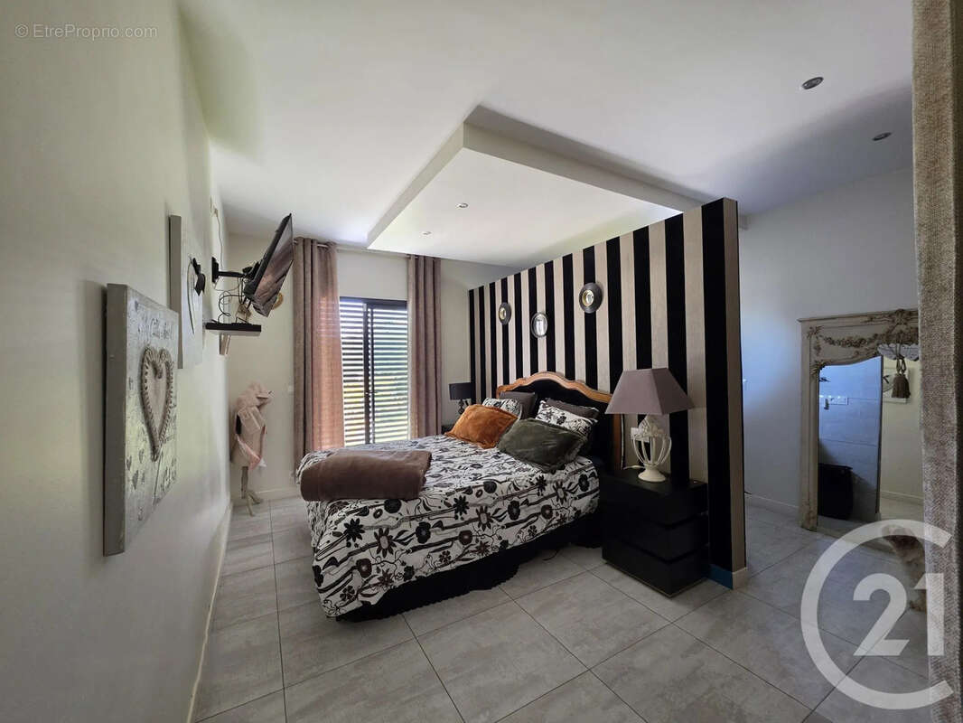 Maison 220 m² à Carbonne  - photo 25