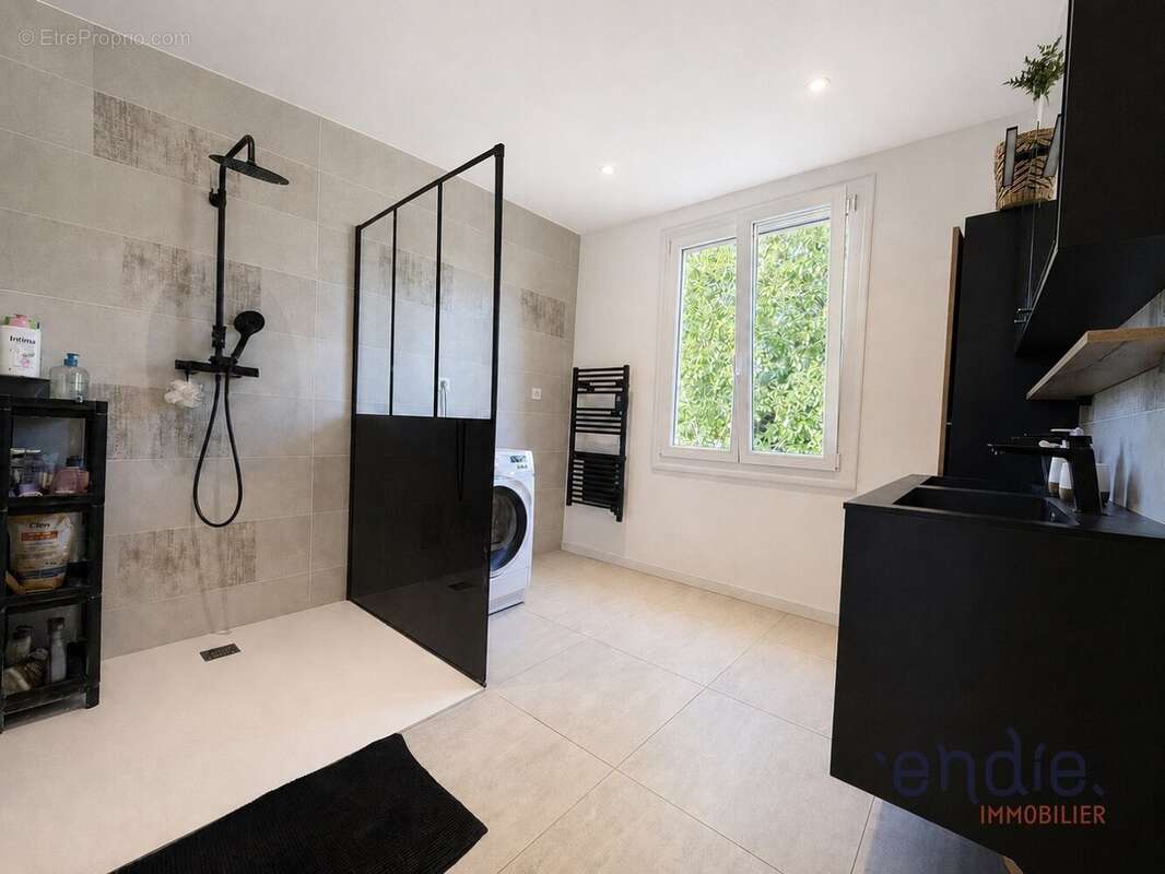 MAISON 4 PIÈCES 3 chambres  Terrain de 1 000 m² - photo 5