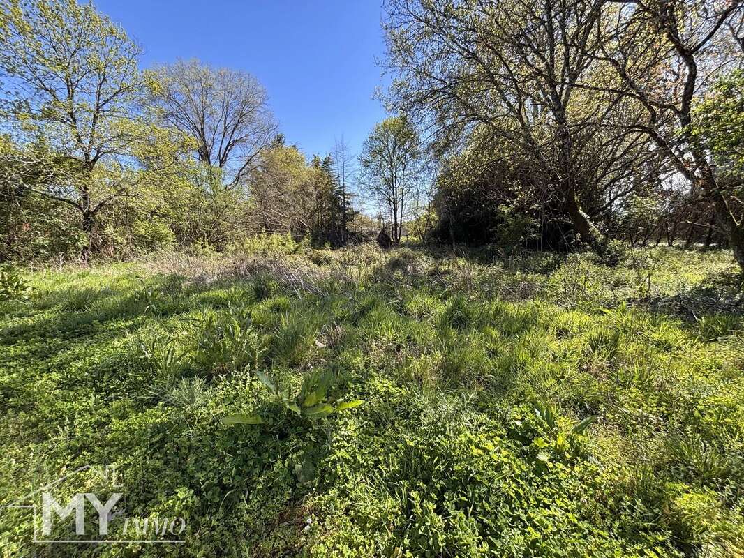 Terrain à MONTCARET