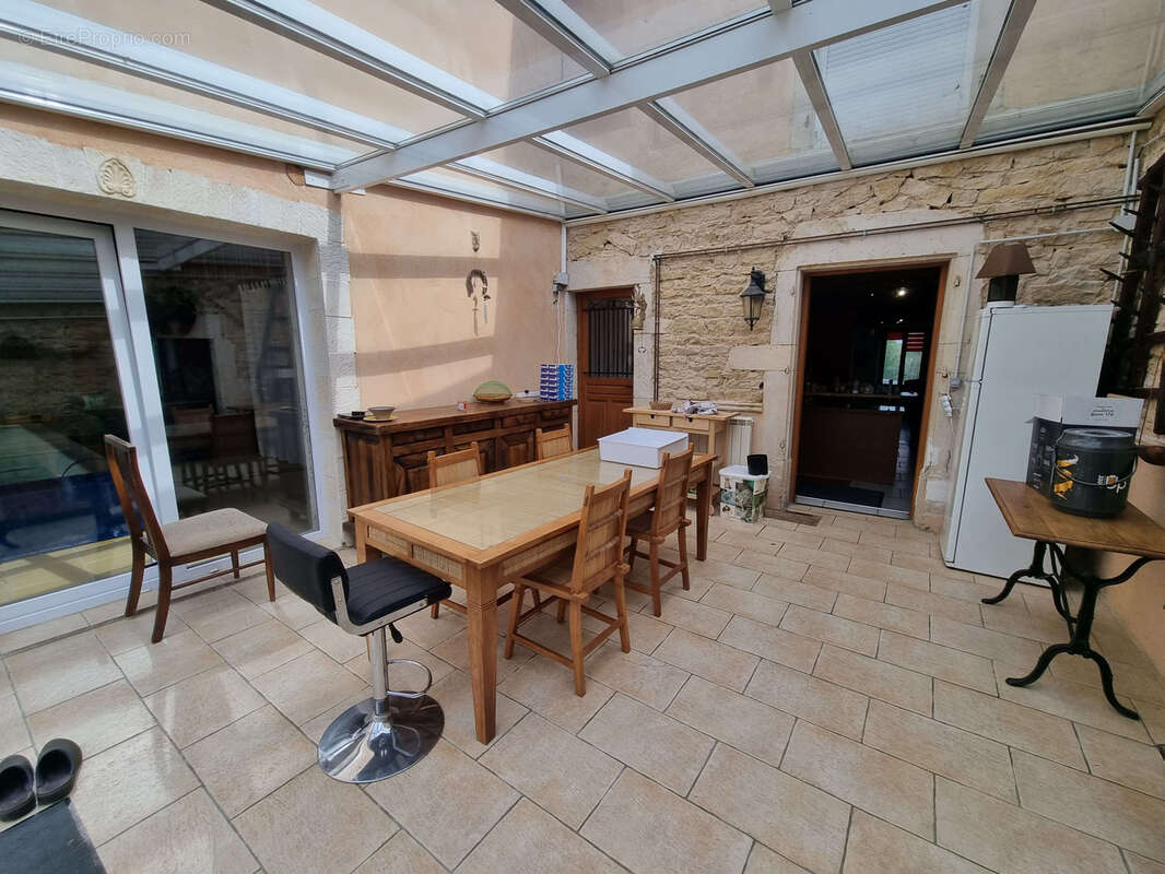 Maison à FRANCHEVILLE