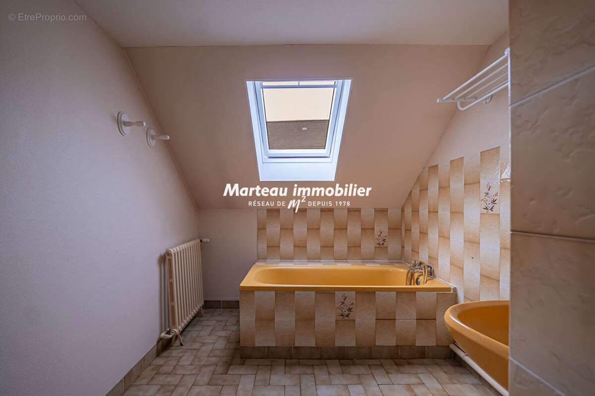 Maison à NEUVILLALAIS