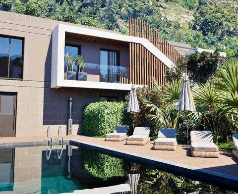 Appartement à EZE